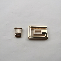 41mm Golden Square Twist Lock