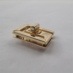 41mm Golden Square Twist Lock