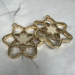 Rotatable Triple Stars Epoxy Accessory